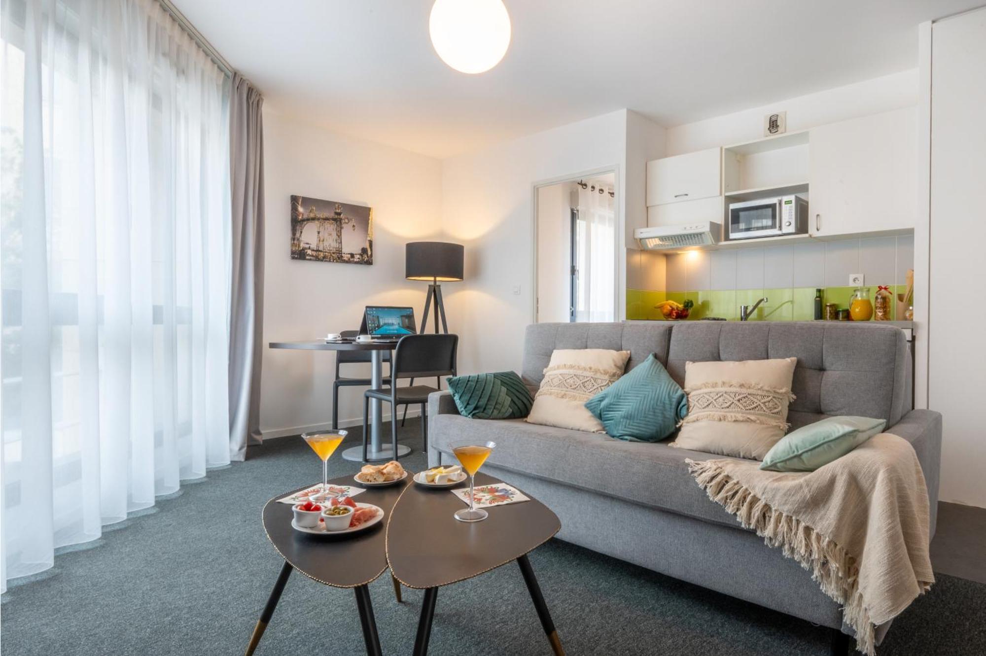 Nemea Appart Hotel Home Suite Nancy Centre Exterior photo